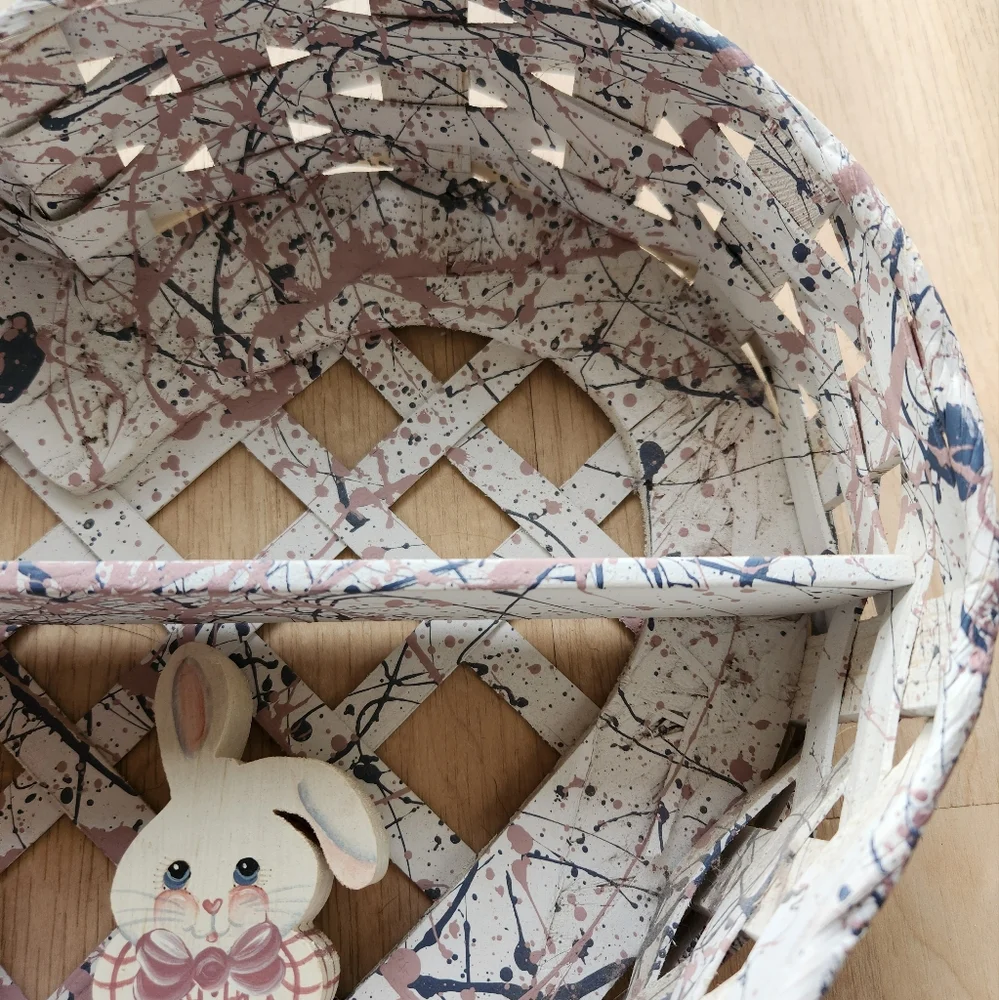 Vintage The Country Touch Rabbit Bunny Heart Shelf Cottagecore Granny Lattice